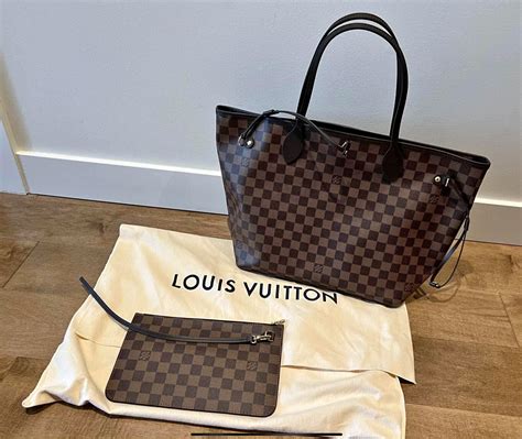 Louis Vuitton Handbags for sale in Calgary, Alberta 